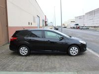 Usado Ford Focus Trend 115 CV (84 kW) 2014 Negro Familiar