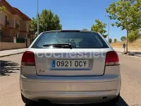 Usado Audi A3 Ambition 105 CV (77 kW) 2005 Gris / plata Utilitario