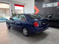 Usado Hyundai Accent 81 CV (59 kW) 2005 Azul Berlina