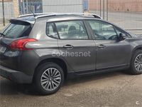 Usado Peugeot 2008 Active 92 CV (67 kW) 2015 Gris / plata SUV