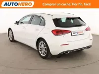 Usado Mercedes A180 116 CV (85 kW) 2019 Blanco Berlina