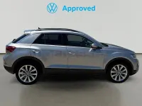 Usado VW T-Roc Life 150 CV (110 kW) 2023 Gris / plata SUV