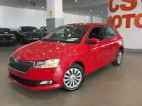 Usado Skoda Fabia Ambition 95 CV (69 kW) 2020 Rojo Utilitario