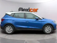 Usado Seat Arona Style 110 CV (80 kW) 2023 Azul SUV
