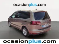 Usado VW Sharan Advance 150 CV (110 kW) 2017 Oro Monovolumen