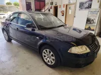 Usado VW Passat Trendline 130 CV (95 kW) 2001 Azul Berlina