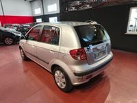 Usado Hyundai Getz 85 CV (62 kW) 2005 Gris / plata Utilitario