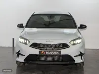Usado Kia Ceed Style 120 CV (88 kW) 2023 Blanco Utilitario