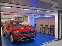 Usado VW T-Roc 150 CV (110 kW) 2025 Granate SUV