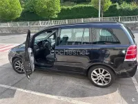 Usado Opel Zafira Cosmo 120 CV (88 kW) 2005 Negro Monovolumen