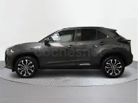 Usado Toyota Yaris Cross Style 116 CV (85 kW) 2022 Gris / plata SUV