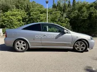 Usado Opel Astra Edition 147 CV (108 kW) 2002 Gris / plata Coupe