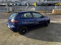 Usado Seat Ibiza Stella 75 CV (55 kW) 2004 Azul Utilitario