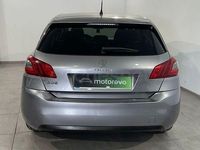 Usado Peugeot 308 Style 130 CV (95 kW) 2019 Gris / plata Berlina