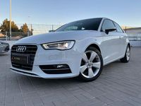 Usado Audi A3 Advanced 125 CV (91 kW) 2015 Blanco Berlina