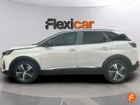 Usado Peugeot 3008 Allure 130 CV (95 kW) 2021 Blanco SUV