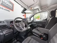Usado Opel Combo 130 CV (95 kW) 2023 Gris / plata Monovolumen