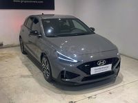 Usado Hyundai i30 N Line 120 CV (88 kW) 2025 Gris / plata Berlina