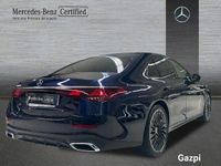Usado Mercedes E220 AMG line 197 CV (144 kW) 2024 Azul náutico Berlina