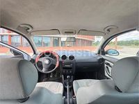 Usado Seat Cordoba Sport 100 CV (73 kW) 2003 Gris / plata Berlina