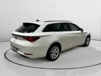 Usado Seat Leon Style 116 CV (85 kW) 2022 Blanco Familiar