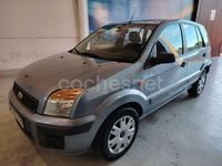 Usado Ford Fusion 90 CV (66 kW) 2006 Azul Berlina