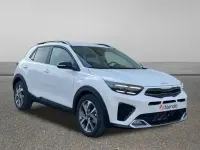 Usado Kia Stonic GT-Line 100 CV (73 kW) 2024 Blanco SUV