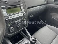 Usado VW Golf V 105 CV (77 kW) 2007 Beige Berlina