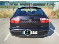 Usado Seat Leon Sport 125 CV (91 kW) 2001 Negro Utilitario