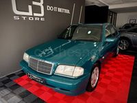 Usado Mercedes C180 122 CV (89 kW) 1998 Verde Berlina