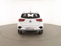 Usado MG ZS Comfort 106 CV (77 kW) 2023 Blanco SUV