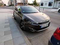 Usado Peugeot 308 GT-line 130 CV (95 kW) 2015 Gris / plata Berlina