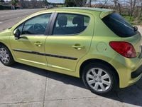 Usado Peugeot 207 75 CV (55 kW) 2007 Verde Berlina