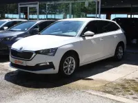Usado Skoda Scala Active 95 CV (69 kW) 2022 Blanco Utilitario