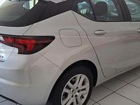 Usado Opel Astra Selective 110 CV (80 kW) 2016 Gris Berlina