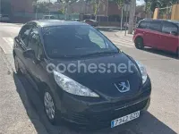 Usado Peugeot 207 95 CV (69 kW) 2010 Negro Berlina