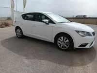 Usado Seat Leon Style 105 CV (77 kW) 2013 Blanco