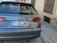 Usado Audi A3 Attraction 150 CV (110 kW) 2016 Gris / plata Berlina