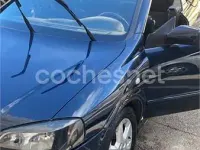 Usado Opel Astra 147 CV (108 kW) 2002 Azul Descapotable