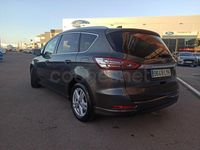 Usado Ford S-MAX Titanium 190 CV (139 kW) 2022 Gris / plata Monovolumen