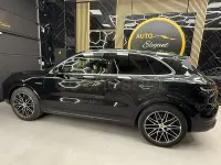 Usado Porsche Cayenne E-Hybrid 470 CV (345 kW) 2024 Negro SUV