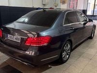 Usado Mercedes E200 Avantgarde 136 CV (100 kW) 2013 Gris Berlina