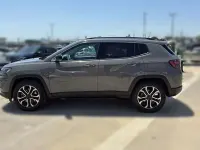 Usado Jeep Compass Limited 131 CV (96 kW) 2021 Gris SUV