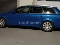 Usado Audi A4 180 CV (132 kW) 2003 Azul Familiar