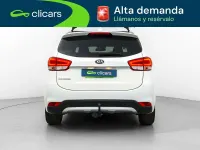 Usado Kia Carens 136 CV (100 kW) 2018 Blanco Monovolumen