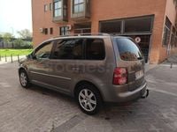 Usado VW Touran Highline 140 CV (102 kW) 2008 Gris / plata Monovolumen
