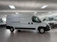 Usado Citroën Jumper 140 CV (102 kW) 2022 Blanco Monovolumen