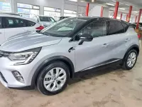 Usado Renault Captur Zen 160 CV (117 kW) 2022 Gris / plata SUV