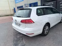 Usado VW Golf VII Advance 115 CV (84 kW) 2020 Blanco Familiar