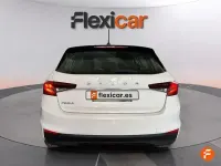 Käytetty Skoda Fabia Active 80 HP (58 kW) 2022 Valkoinen Viistoperä